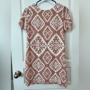 Light pink and white short sleeve dress. Extra small. Lulu‘s.